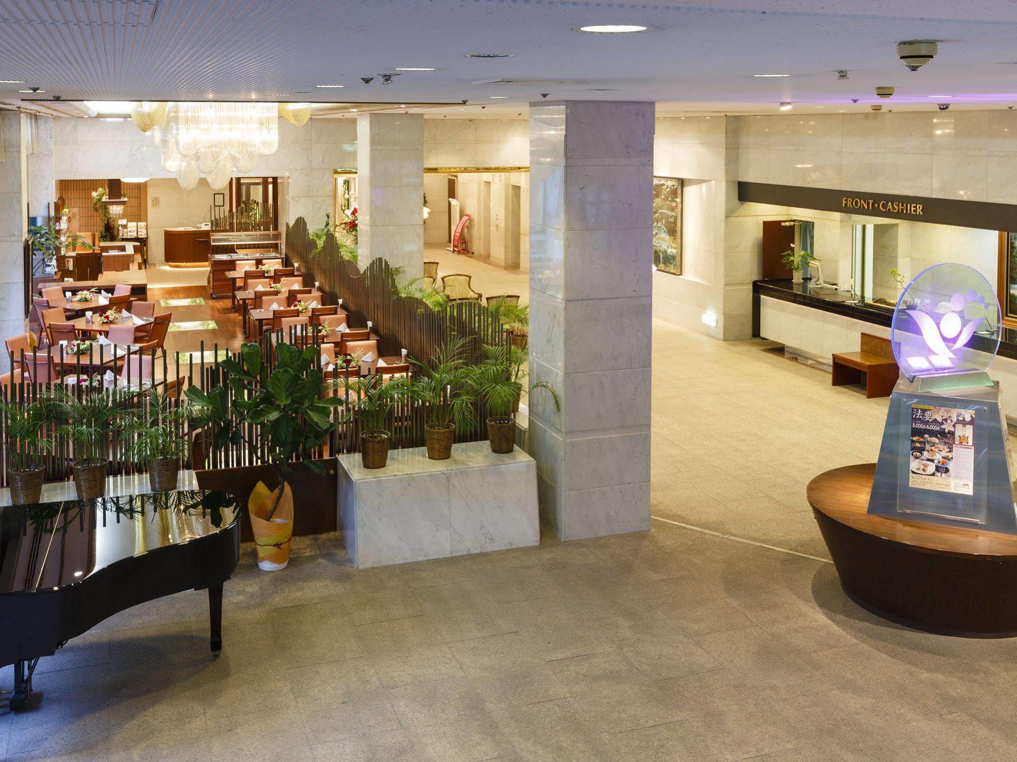 Hotel Pearl Garden Takamatsu Ngoại thất bức ảnh